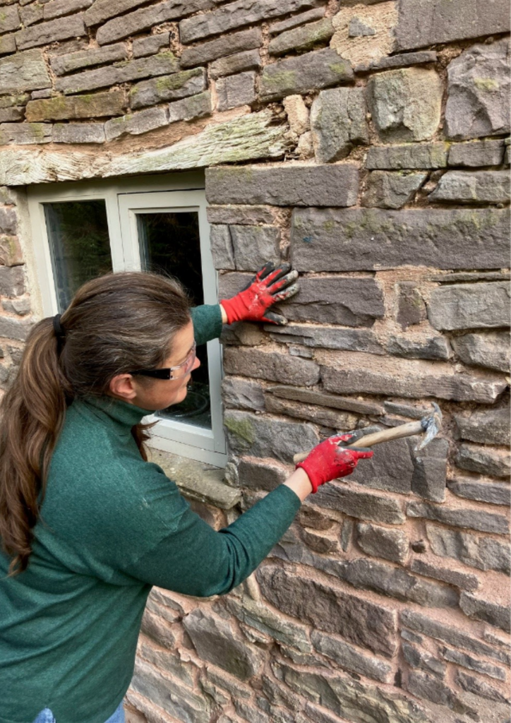 Intro to Repointing in Lime 